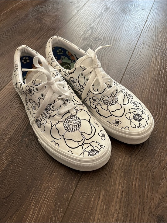 Vans Shoes - Vans Era U White Floral Canvas Lace-Up Sneakers